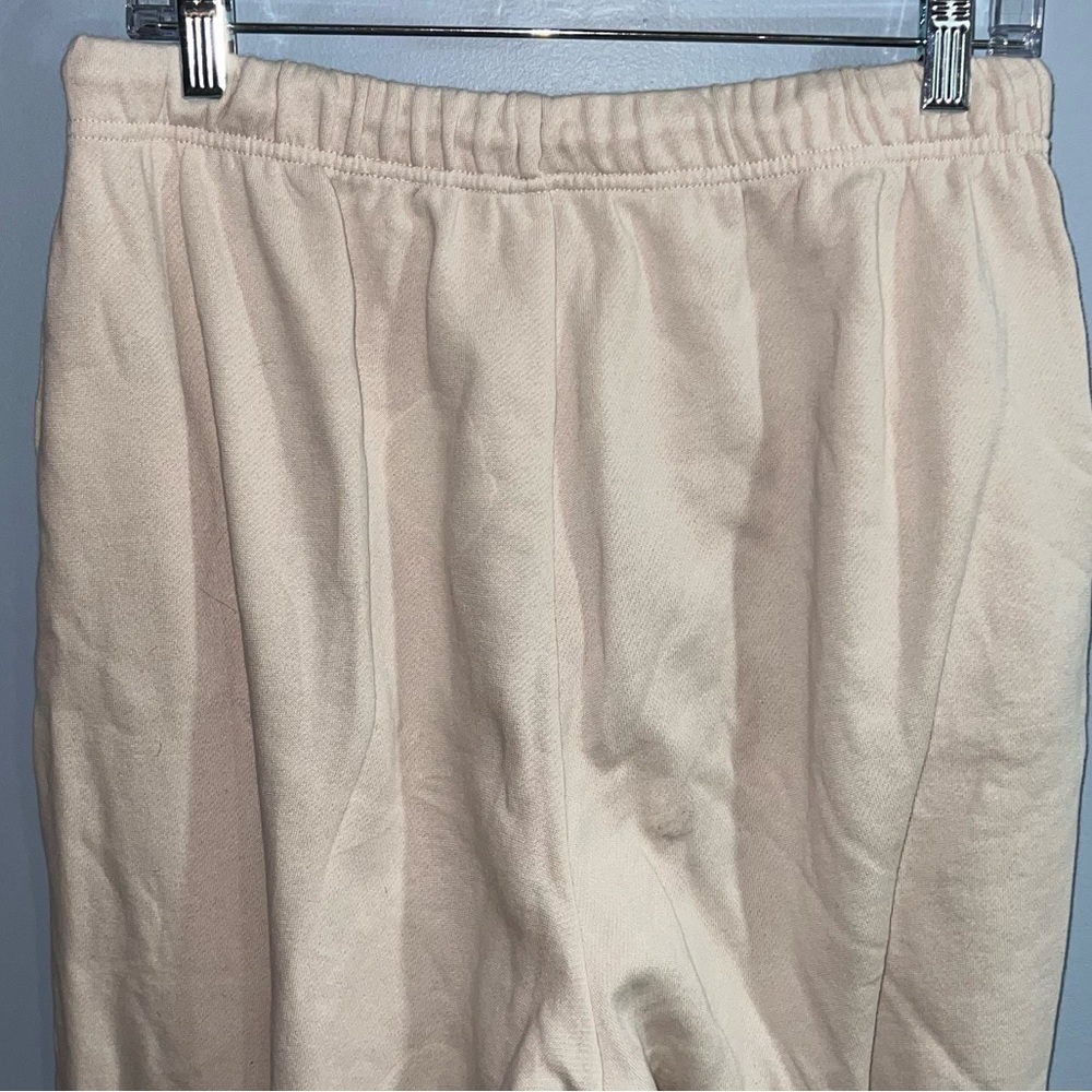 old navy- Cream sweatpants - Picture 4 of 6